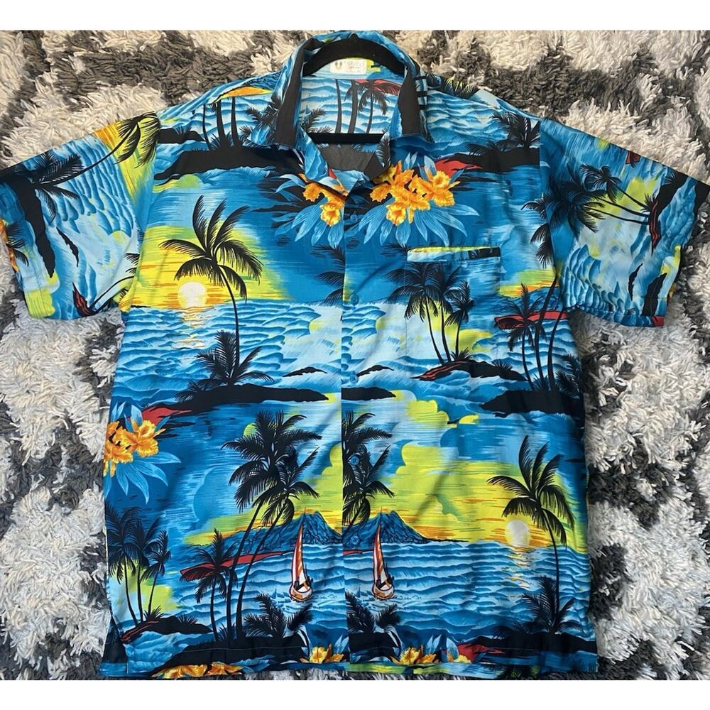 V.H.O XL Blue Yellow Tropical Print Short Sleeve Button-Up Shirt